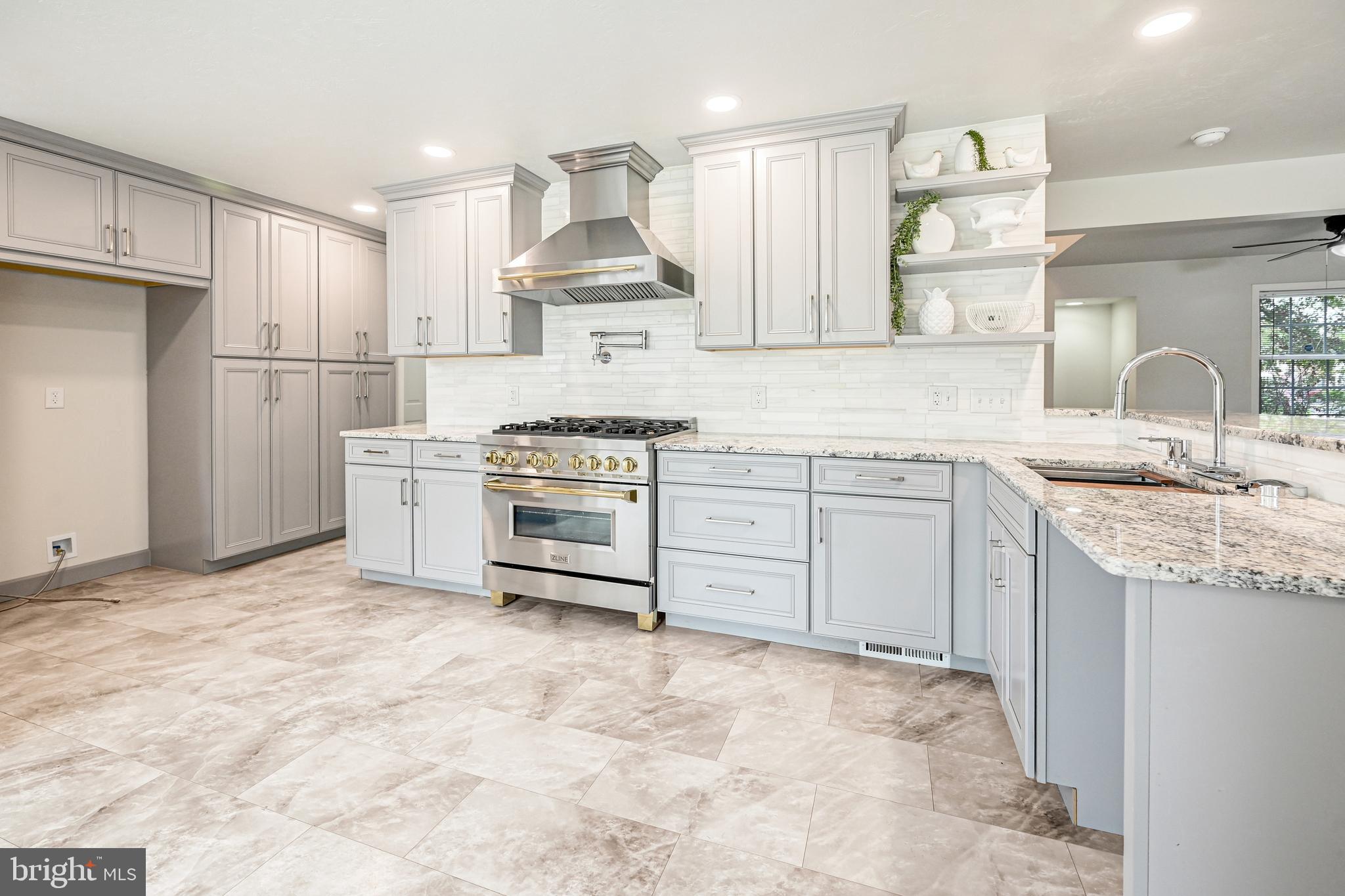 2079 Greenbriar Road York, PA 17404 - Photo 6 of 47