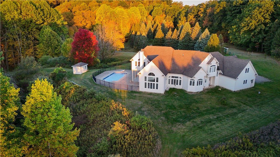 7592 North Road Victor, NY 14564 - Photo 2 of 50