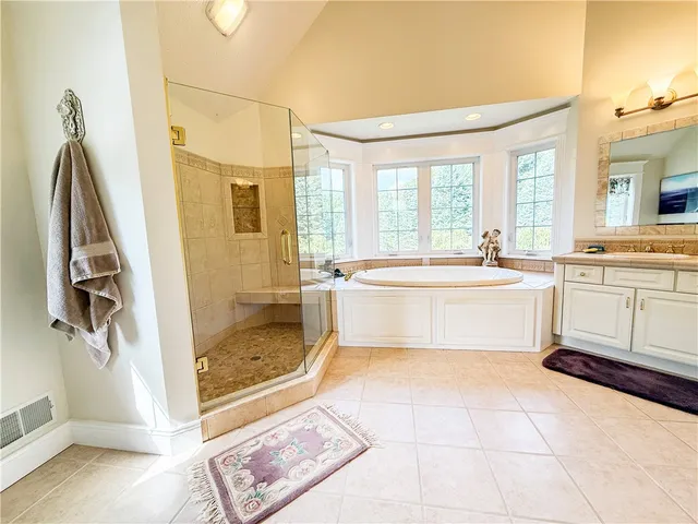 $1,195,000 | 7592 North Road, Victor, NY 14564