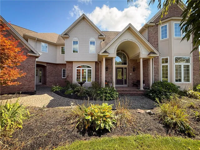 $1,195,000 | 7592 North Road, Victor, NY 14564