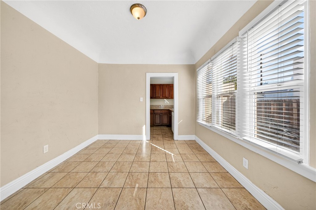 1905 East Palmer Street Compton, CA 90221 - Photo 16 of 32