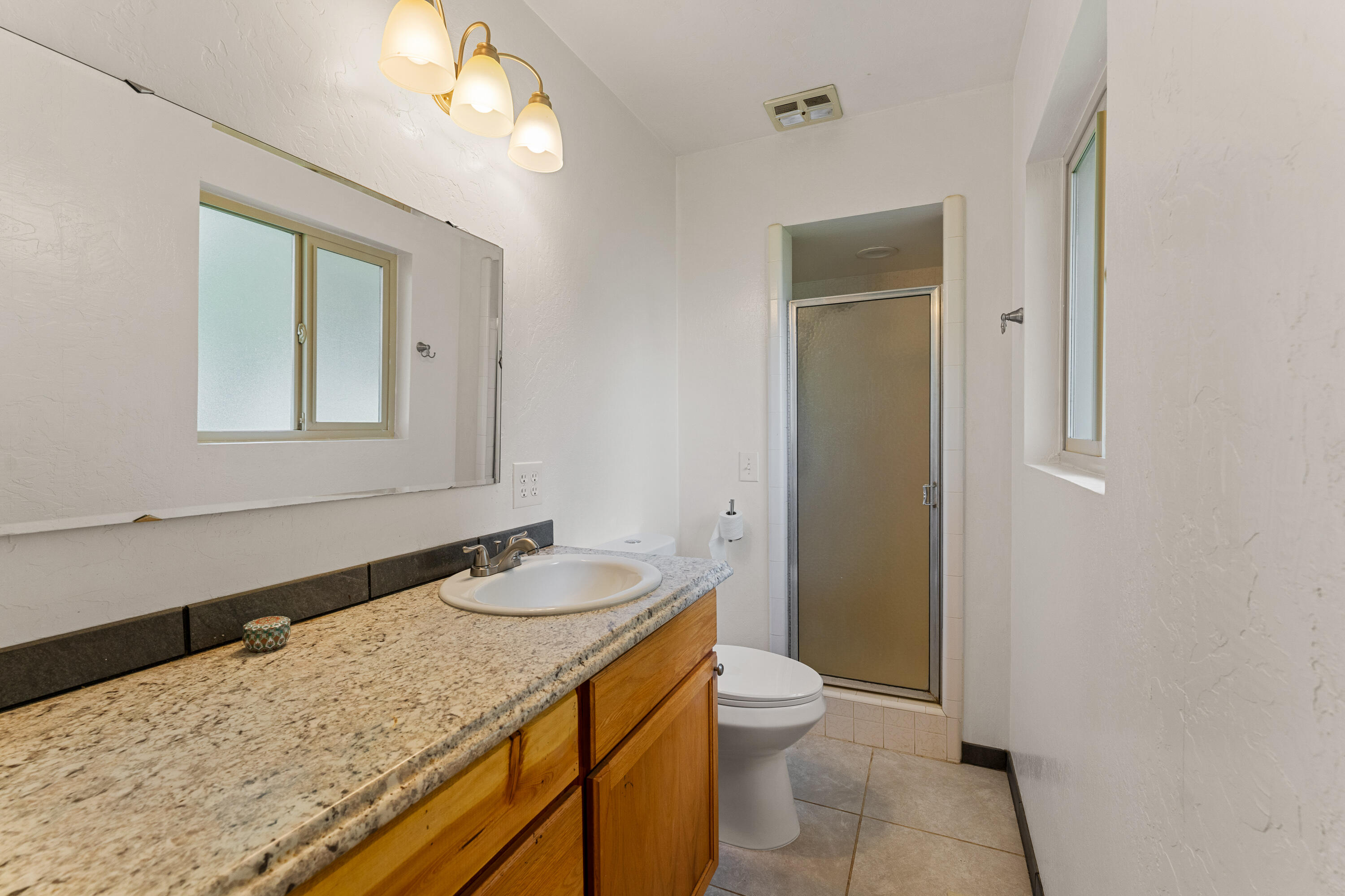 4675 Leonard Road Grants Pass, OR 97527 - Photo 13 of 35