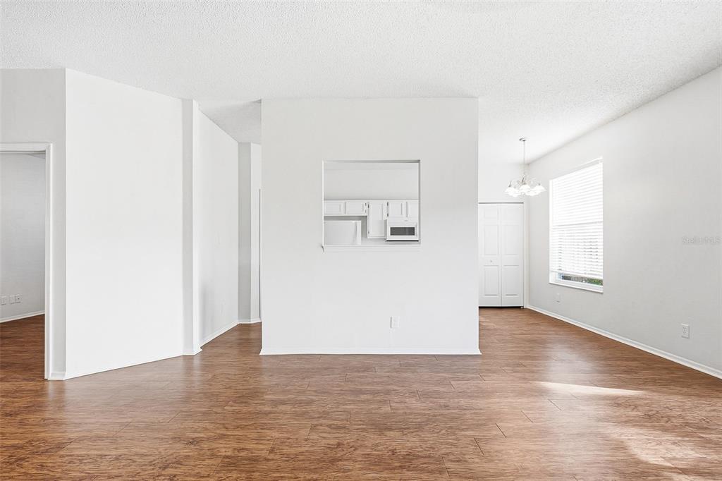 503 Greg Street Valrico, FL 33594 - Photo 13 of 34