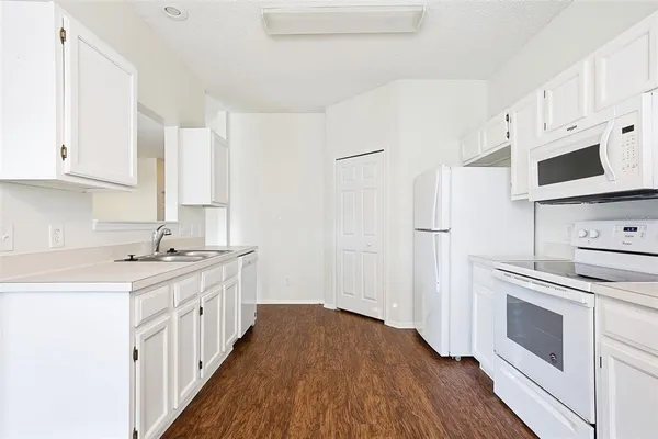 $319,900 | 503 Greg Street, Valrico, FL 33594