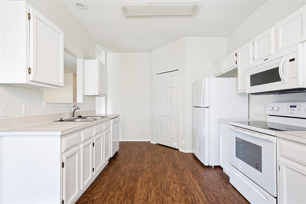 503 Greg Street Valrico, FL 33594 - Photo 15 of 34