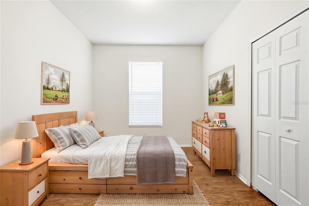 503 Greg Street Valrico, FL 33594 - Photo 7 of 34