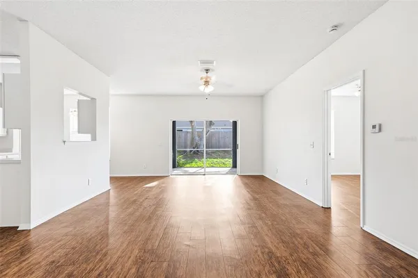 $319,900 | 503 Greg Street, Valrico, FL 33594