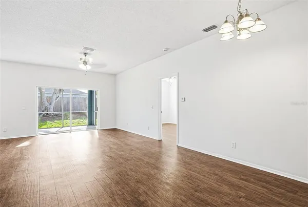 $319,900 | 503 Greg Street, Valrico, FL 33594