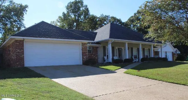 $259,500 | 2723 Sycamore Cove South, Pearl, MS 39208