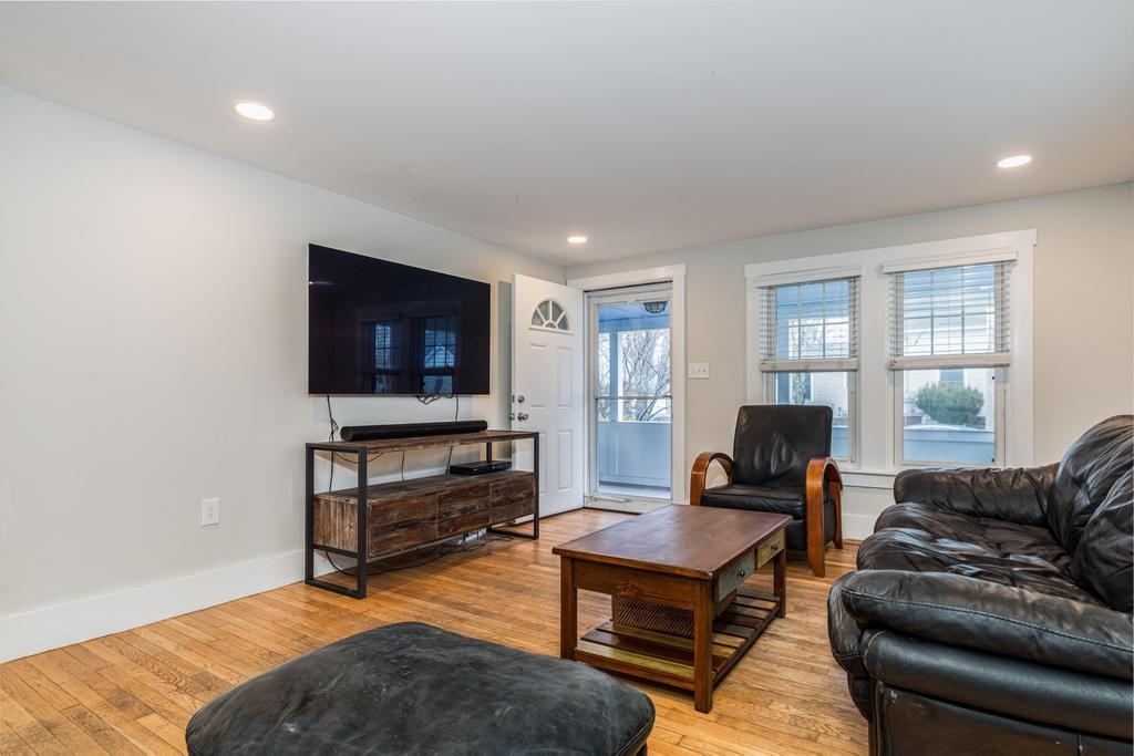 70 Washington Street Exeter, NH 03833 - Photo 18 of 42