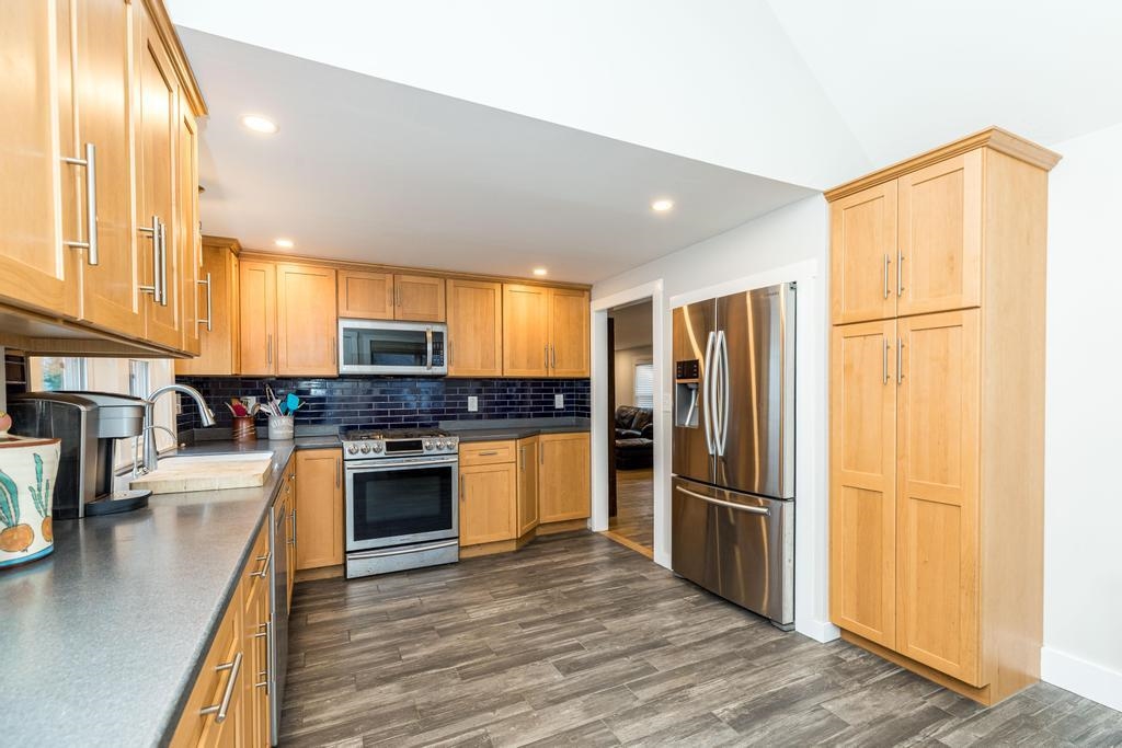 70 Washington Street Exeter, NH 03833 - Photo 8 of 42