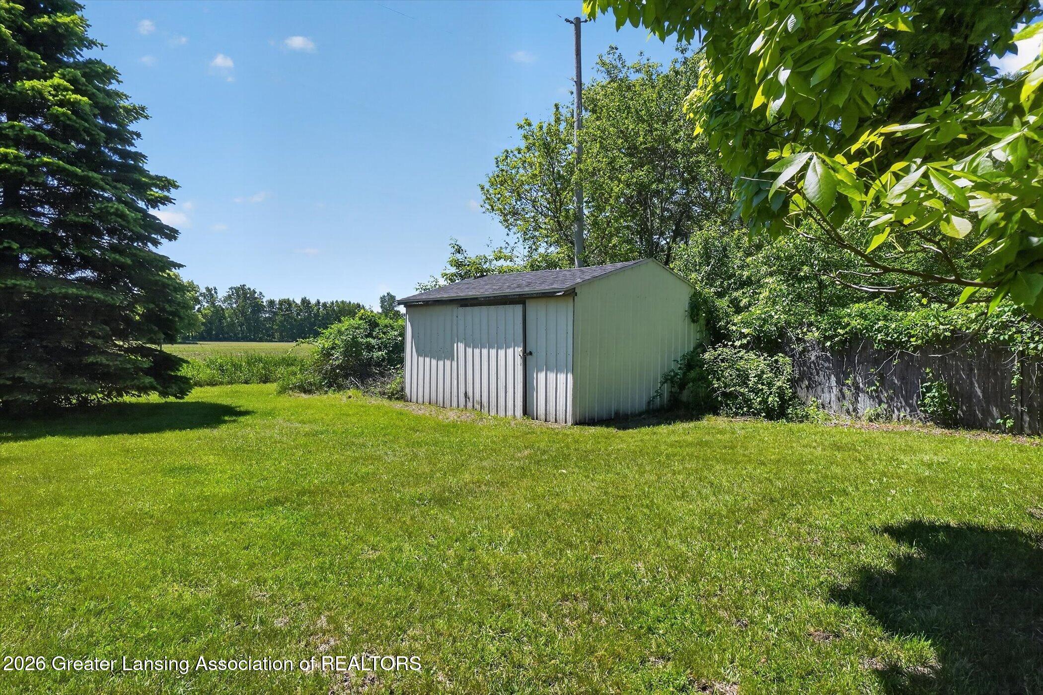 2141 North Meridian Road Ovid, MI 48866 - Photo 31 of 34 38-2141-N-Meridian-WindowStill-Photograp