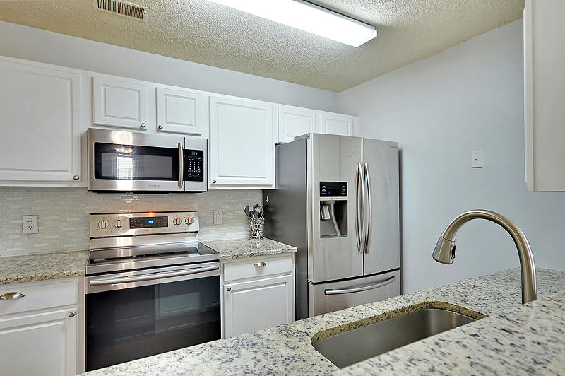 134 Tyron Road Summerville, SC 29483 - Photo 12 of 28 DSC_0108_DSC_0115-copy