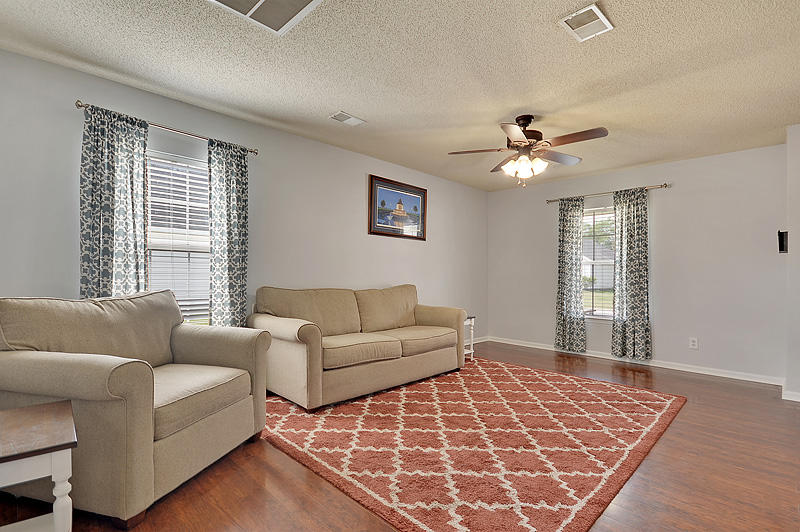 134 Tyron Road Summerville, SC 29483 - Photo 5 of 28 DSC_0050_DSC_0056-copy