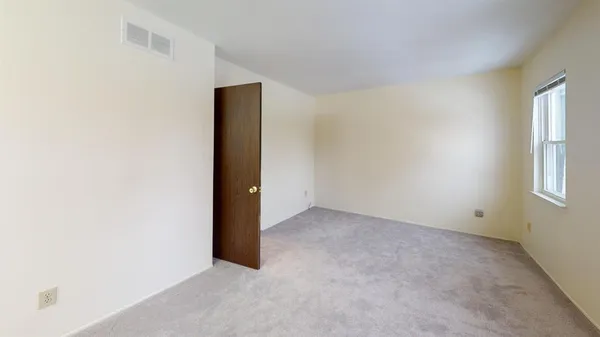 $2,400 | 3008 Bolgos Circle, Ann Arbor, MI 48105