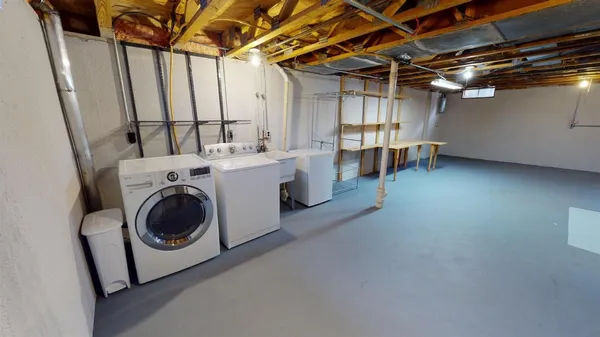 $2,400 | 3008 Bolgos Circle, Ann Arbor, MI 48105