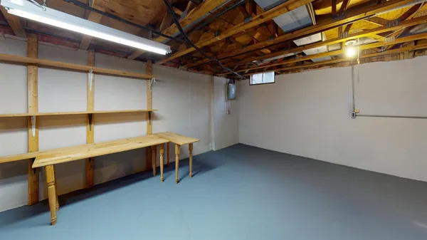 $2,400 | 3008 Bolgos Circle, Ann Arbor, MI 48105