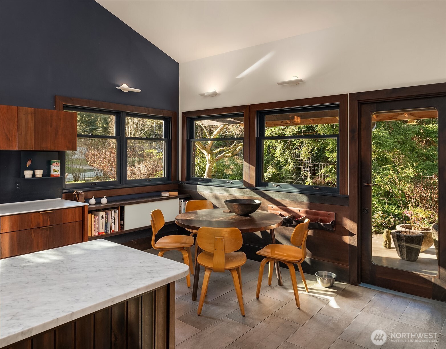 15232 Vermontville Road Southwest Vashon, WA 98070 - Photo 14 of 40