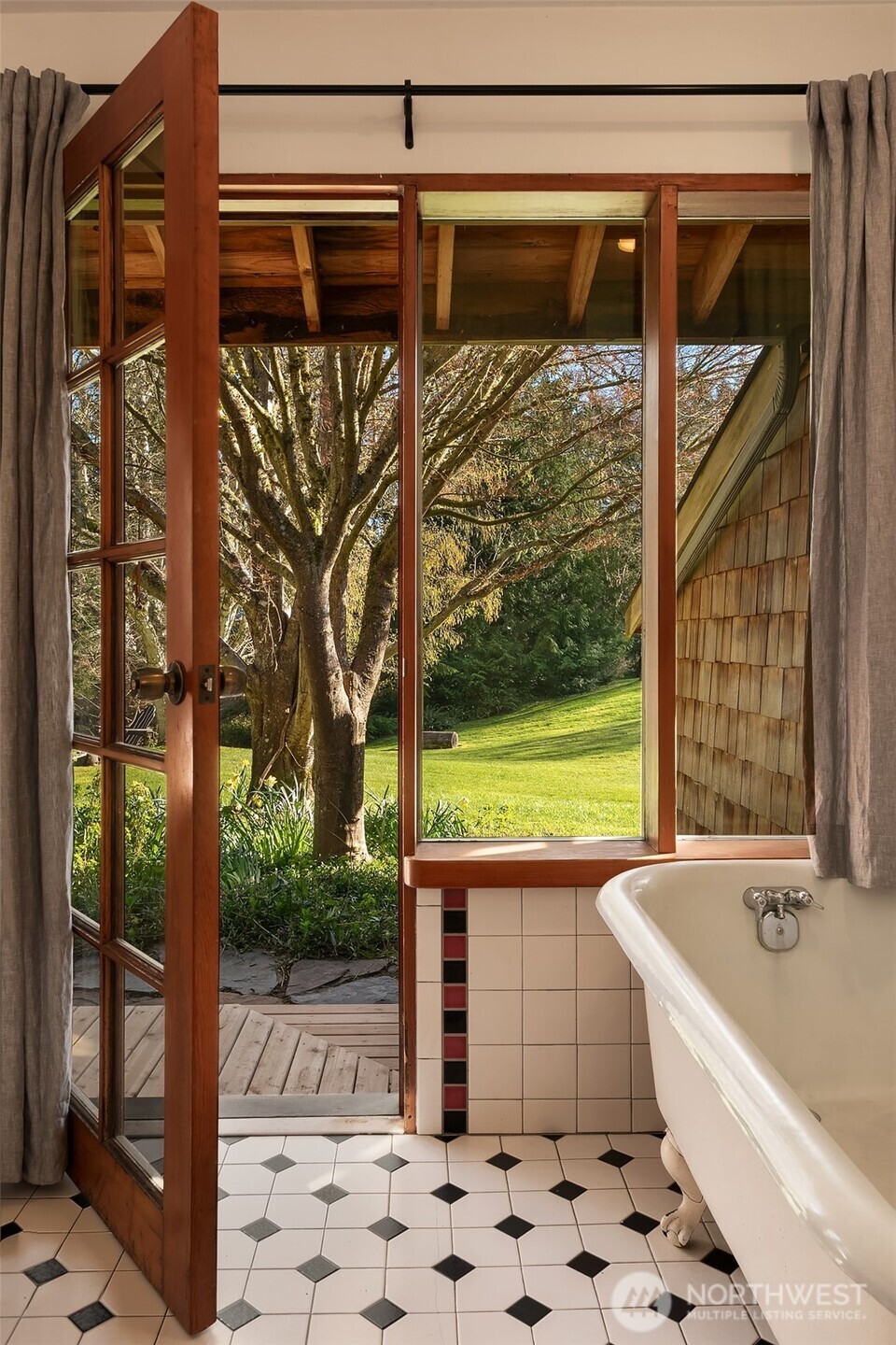 15232 Vermontville Road Southwest Vashon, WA 98070 - Photo 27 of 40