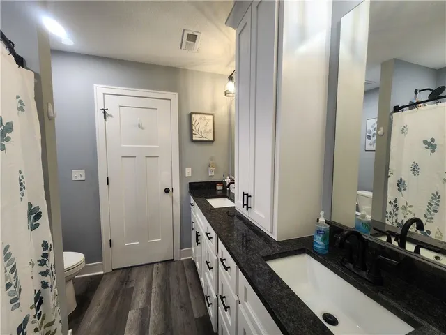 $595,000 | 13685 Northeast County Road 353, Adrian, MO 64720