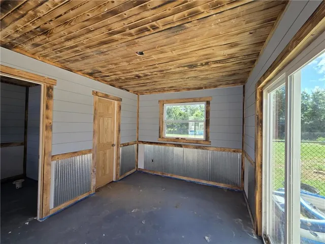 $595,000 | 13685 Northeast County Road 353, Adrian, MO 64720