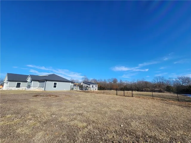 $595,000 | 13685 Northeast County Road 353, Adrian, MO 64720
