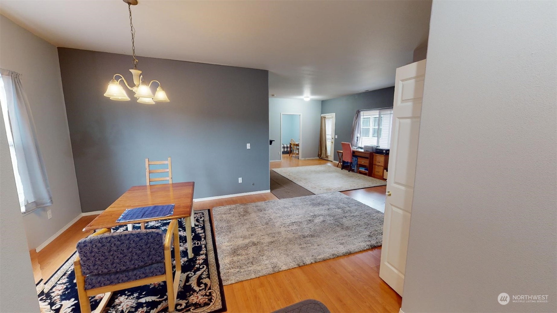 325 North Laventure Road, Unit B Mount Vernon, WA 98273 - Photo 3 of 17 Gallery Image 3