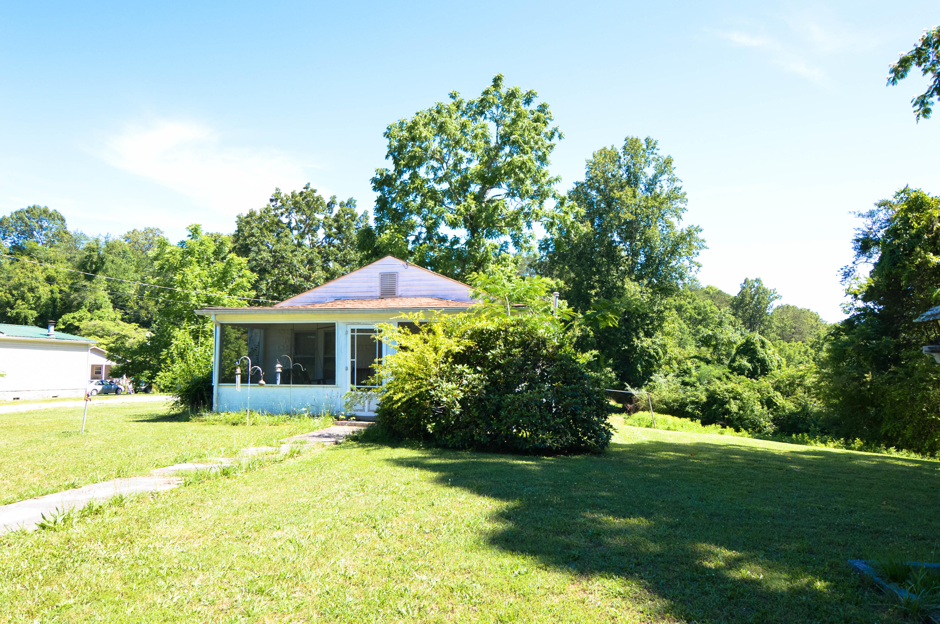 706 Emory Heights Road Harriman, TN 37748 - Photo 20 of 35 DSC_0240