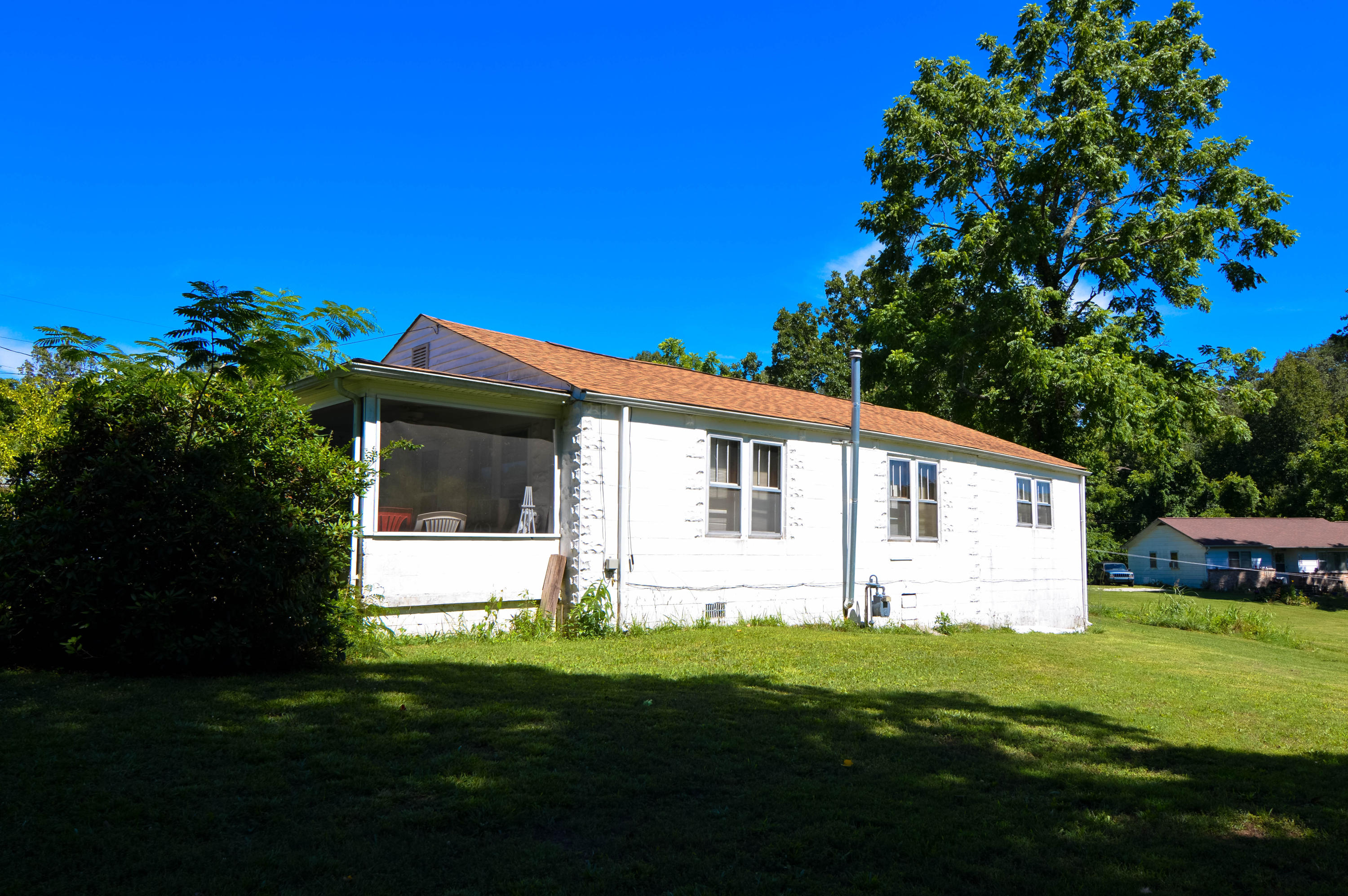 706 Emory Heights Road Harriman, TN 37748 - Photo 5 of 35 DSC_0241