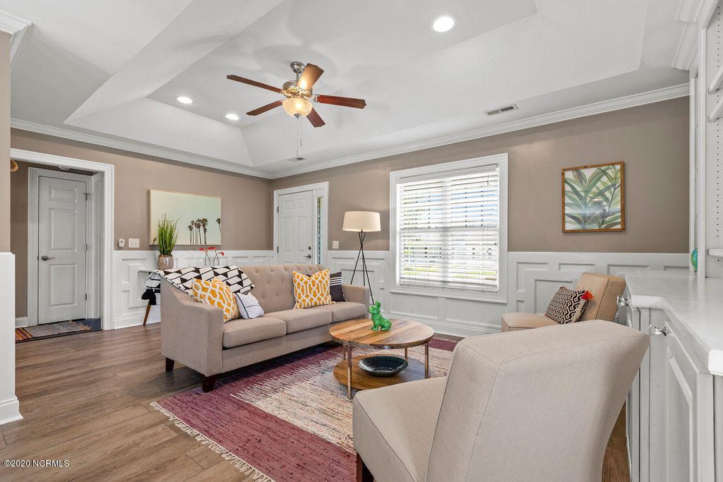 129 Watersfield Road Leland, NC 28451 - Photo 2 of 23 2-living_to_door