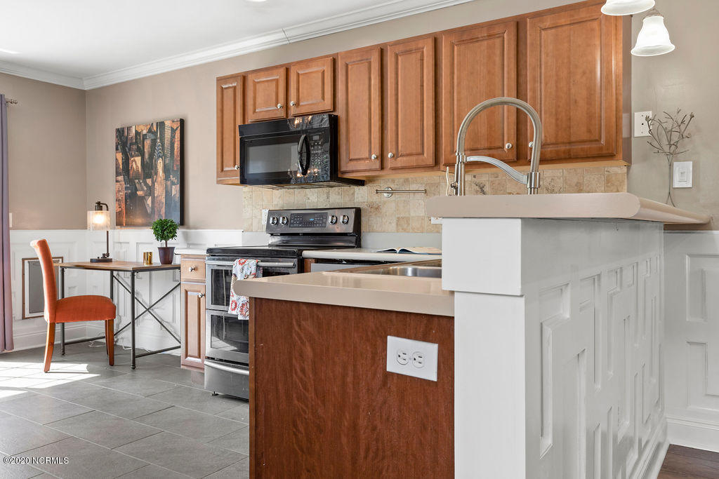 129 Watersfield Road Leland, NC 28451 - Photo 5 of 23 5-bar_kitchen