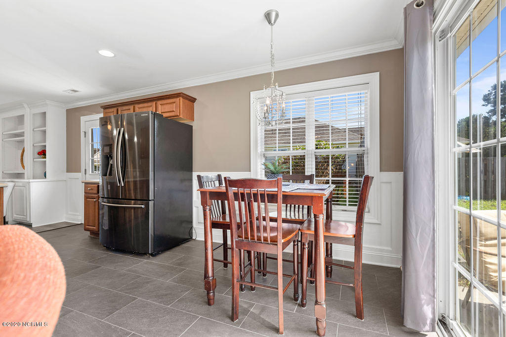 129 Watersfield Road Leland, NC 28451 - Photo 8 of 23 8-dining_area