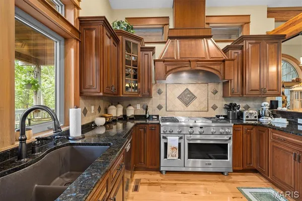 $1,000,000 | 1003 Berry Lane, Edwardsville, IL 62025