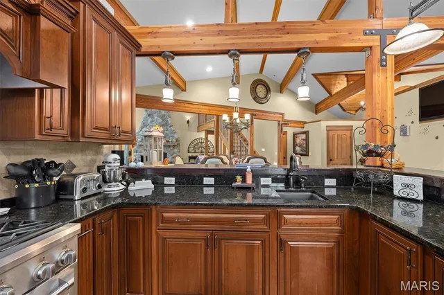 $1,100,000 | 1003 Berry Lane, Edwardsville, IL 62025