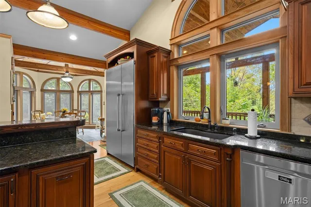 $1,100,000 | 1003 Berry Lane, Edwardsville, IL 62025