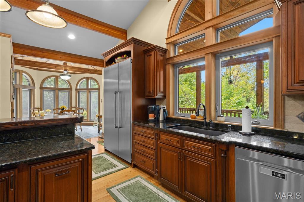 1003 Berry Lane Edwardsville, IL 62025 - Photo 15 of 60