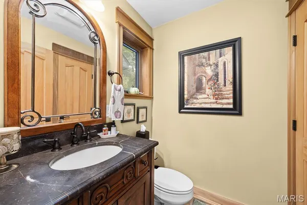 $1,000,000 | 1003 Berry Lane, Edwardsville, IL 62025