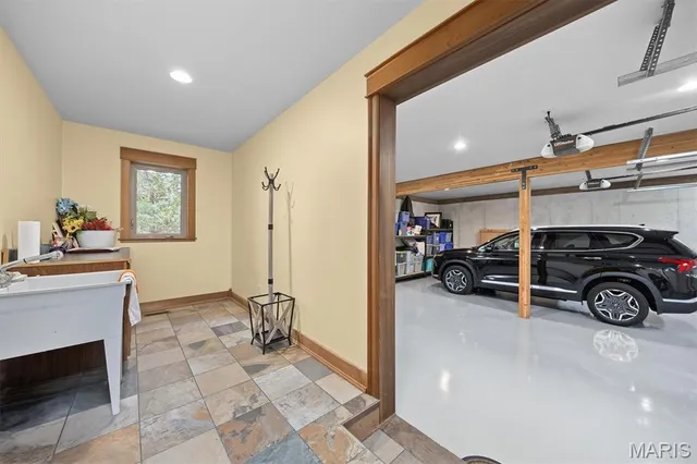 $1,100,000 | 1003 Berry Lane, Edwardsville, IL 62025