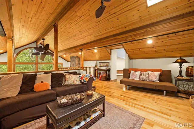 $1,100,000 | 1003 Berry Lane, Edwardsville, IL 62025