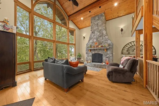 $1,100,000 | 1003 Berry Lane, Edwardsville, IL 62025