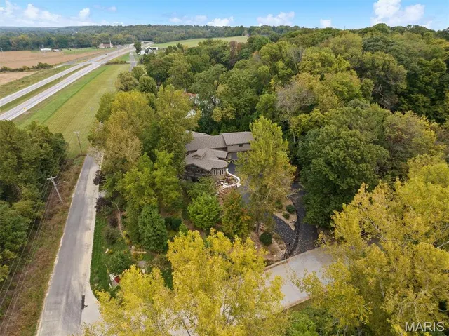 $1,100,000 | 1003 Berry Lane, Edwardsville, IL 62025