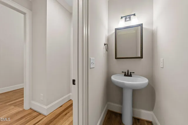 $749,900 | 1509 Hoke Landing Lane, Raleigh, NC 27603