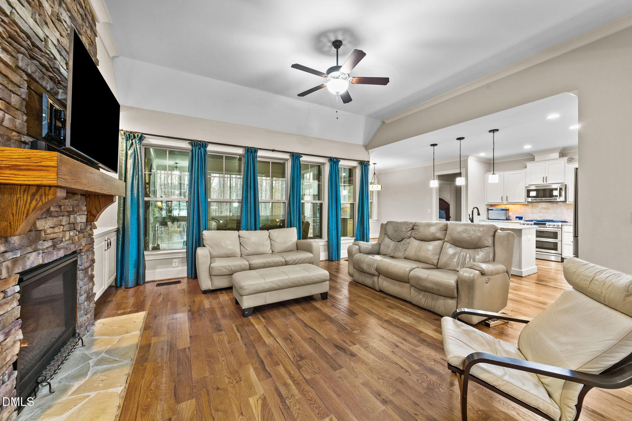 1509 Hoke Landing Lane Raleigh, NC 27603 - Photo 10 of 44 25-web-or-mls-VB4A5388