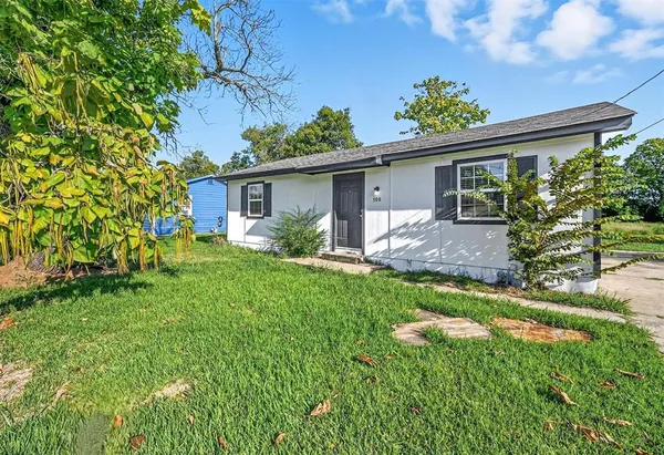 $1,125 | 708 Union Street, Bonham, TX 75418