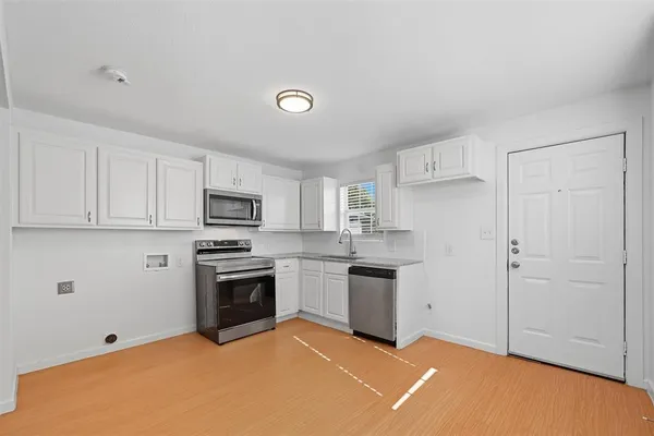 $1,125 | 708 Union Street, Bonham, TX 75418