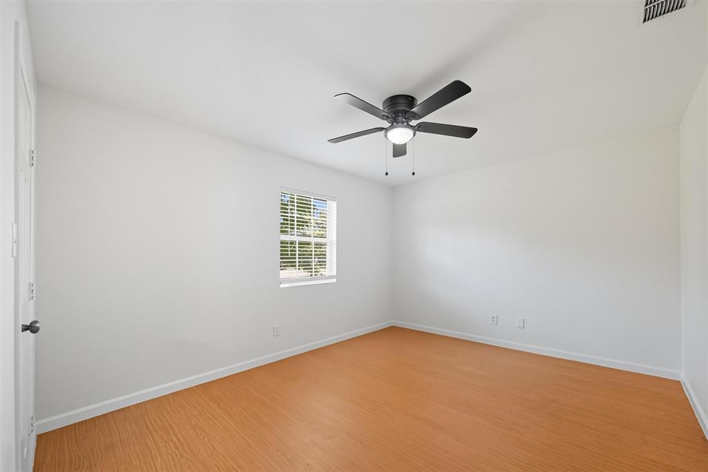 708 Union Street Bonham, TX 75418 - Photo 8 of 18