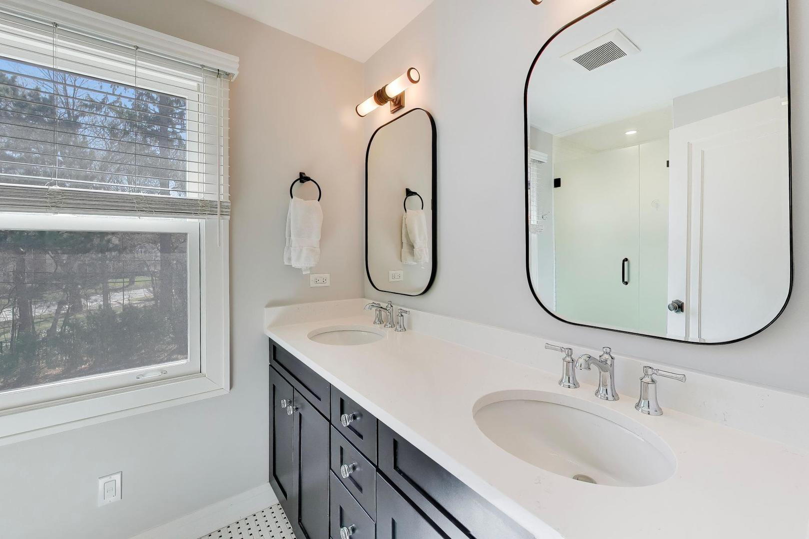 527 Mayfair Road Arlington Heights, IL 60005 - Photo 26 of 34