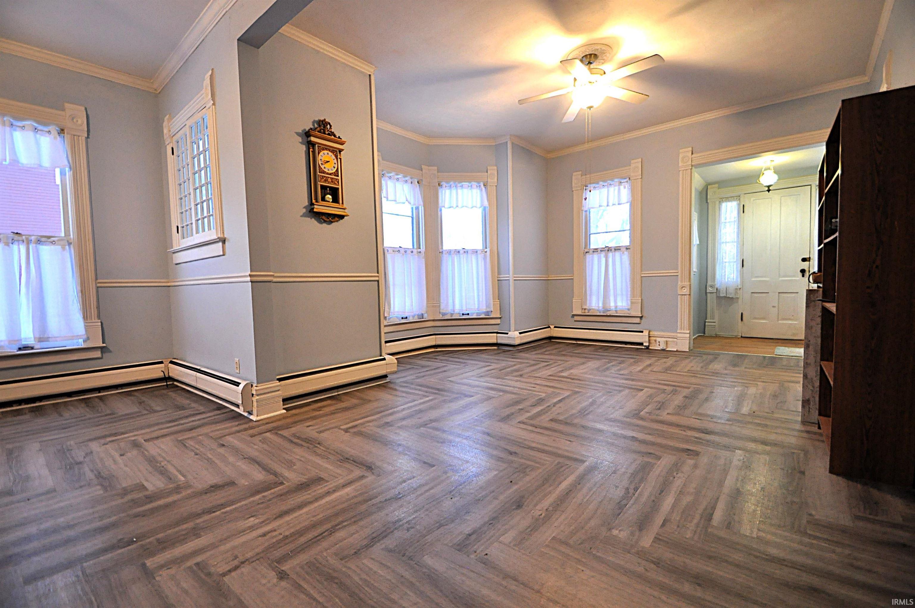 605 South 7th Street Goshen, IN 46526 - Photo 3 of 32