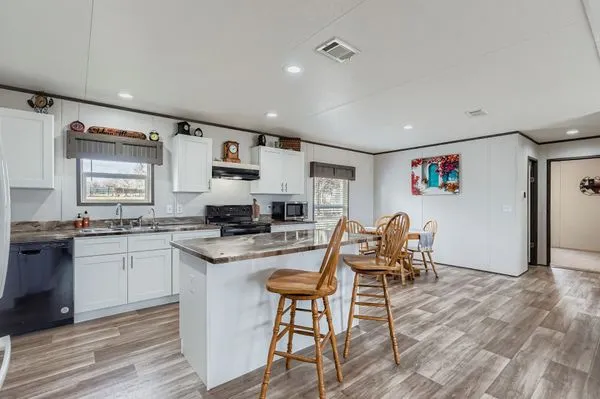 $290,000 | 130 Zafiro Lane, Del Valle, TX 78617