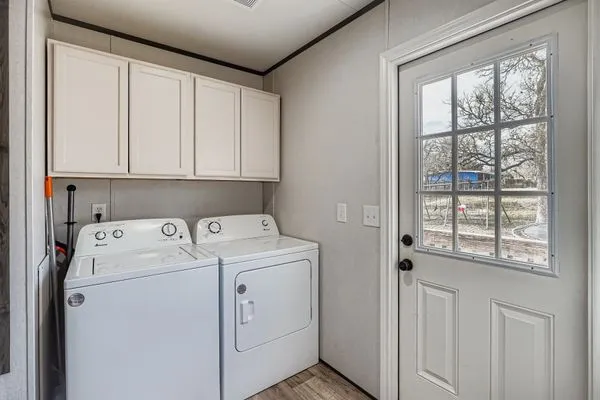 $290,000 | 130 Zafiro Lane, Del Valle, TX 78617